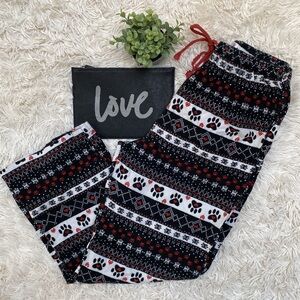 🎉HP🎉 Animal Rescue Site Dog Paw & Heart Flannel Pajama Pants 💗 Black Red & White